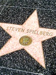 Auf dem Sunset Boulevard sind 2510 Sterne eingelassen von Persnlichkeiten aus Film/TV, Politik, auch von Cartoonfiguren ...