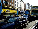 Dichter Straßenverkehr in Dublin