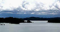 Gatun-See whrend des tropischen Gewitters: mehr als +30C und 99% Luftfeuchtigkeit ...